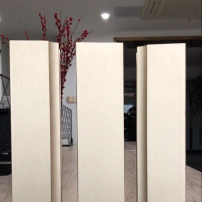 अच्छी कीमत 900T/M MAL शैंपेन रंगीन एल्यूमीनियम प्रोफाइल ऑक्सीकरण उत्पादन लाइन ऑनलाइन