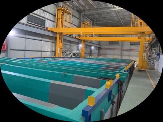 अच्छी कीमत एनोडाइजिंग लाइन 1000 टन/महीने क्षमता पीला अनाज सिमी-ऑटोमैटिक 30*80*10 फैक्ट्री ऑनलाइन