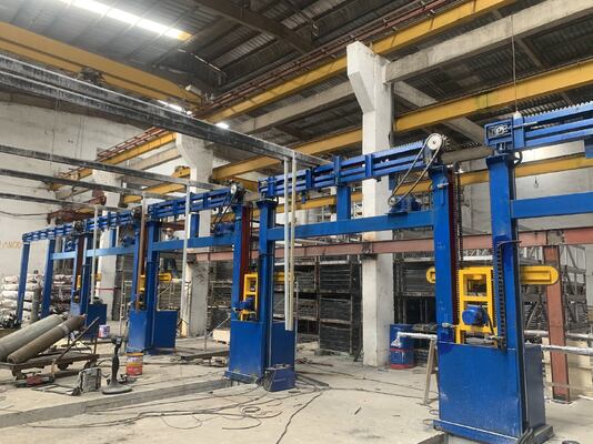 अच्छा दाम 1200T/M क्षमता 6500mm प्रोफाइल लंबाई के साथ अर्ध-स्वचालित एल्यूमीनियम एनोडाइजिंग लाइन ऑनलाइन