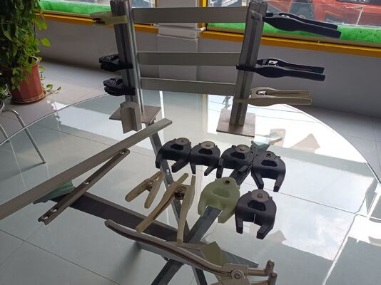 अच्छा दाम Stable Clamping Acid-Resistant Anodizing Line Clamps and Fixtures with Custom Jaw Opening ऑनलाइन